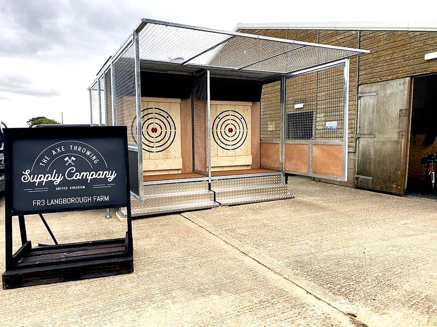 Commercial two-lane mobile axe throwing trailer